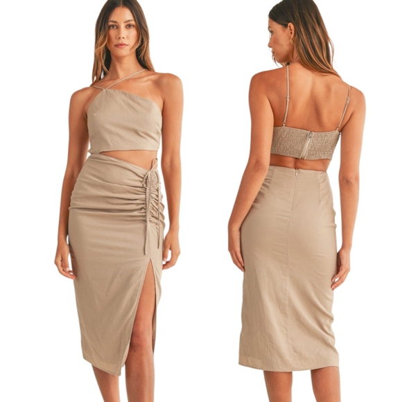 MABLE 🔖NWT! "Annie" Khaki Cut Out Ruched Midi Dress - Small - Picture 1 of 17